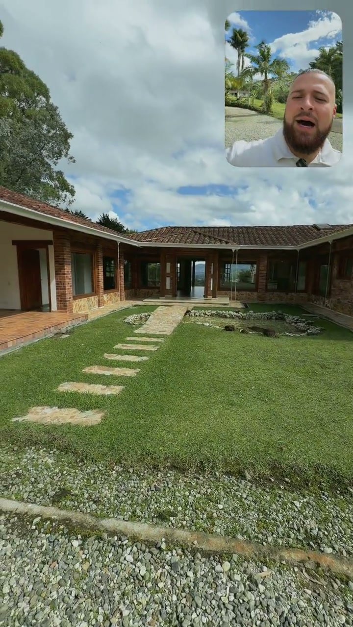 Exteriores y Jardines